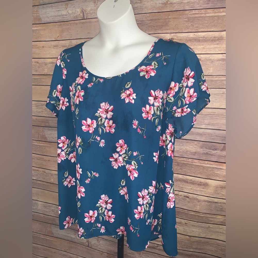 Torrid - Size 2 - Picture 6 of 10
